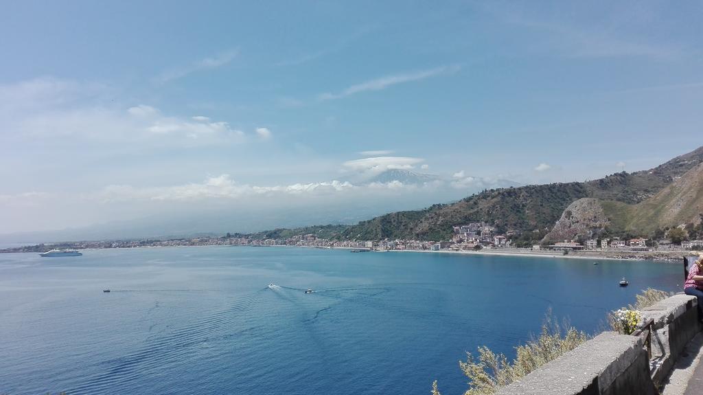 Magda Dom Lägenhet Taormina Exteriör bild