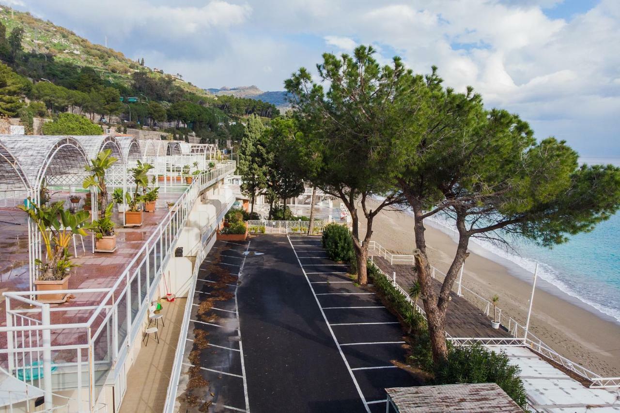 Magda Dom Lägenhet Taormina Exteriör bild