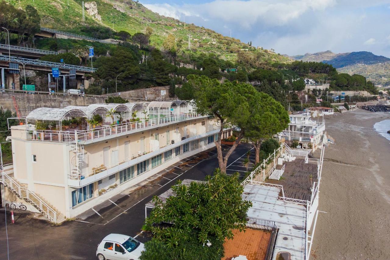 Magda Dom Lägenhet Taormina Exteriör bild